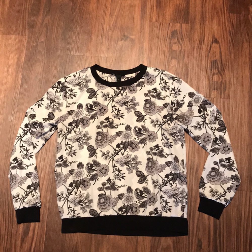 Floral sweatshirt